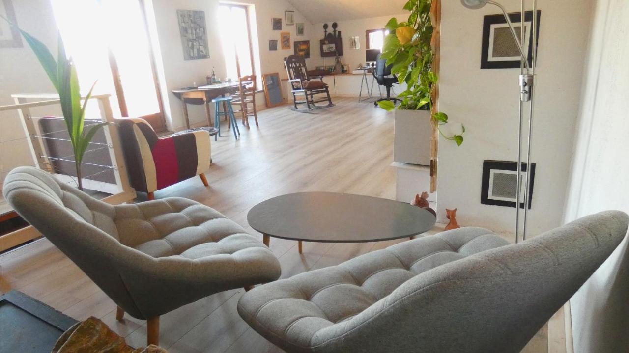 La Sourciere D'Eros Hotel Bellesserre Bagian luar foto